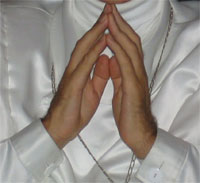 Prayinghandsweb Prayinghandsweb